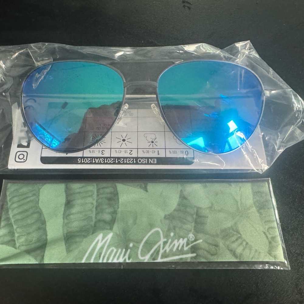Brand new authentic Maui Jim sunglasses - Walaka model
